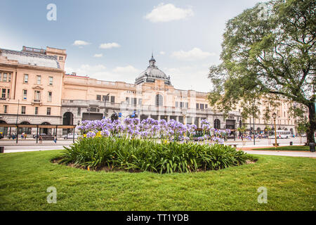 Buenos Aires , Argentine - Dec 27, 2018 : La gare de Retiro à Bueno Aires, Argentine. Banque D'Images