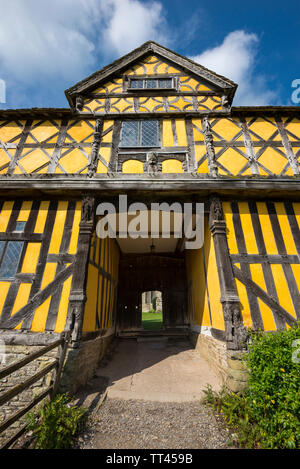 Stokesay Castle, Shropshire, Angleterre. Un manoir médiéval près de Craven Arms, Shropshire, qui est une destination touristique populaire. Banque D'Images