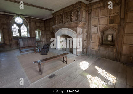 Bloc solaire,Château Stokesay, Shropshire, Angleterre. Un manoir médiéval près de Craven Arms, Shropshire, qui est une destination touristique populaire. Banque D'Images