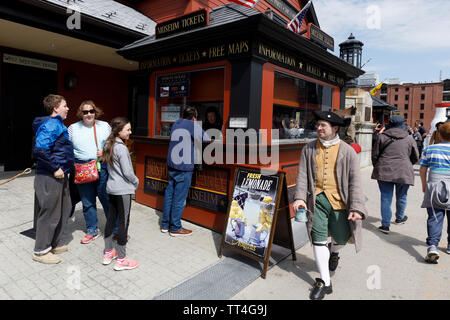 Kiosque de billets, Tea Party Museum, Boston, Massachusetts, USA Banque D'Images