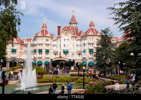 Une vue de l'hôtel Disneyland de Disneyland Paris. Lewis Mitchell Banque D'Images