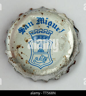 Utilisé San Miguel Beer Bottle Top Banque D'Images