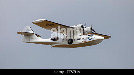 Consolidated PBY-5A Catalina 433915 passage aérien, l'Aérodrome de Duxford Cambridgeshire Banque D'Images