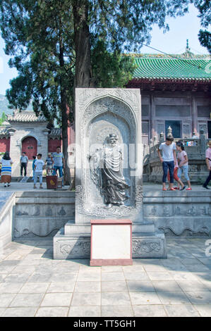 16 août, 2019. Temple de Shaolin, en Chine. Une statue du célèbre buddhist Lao Tseu dans Shaolin Temple, dans la région de la Montagne de la ville de Dengfeng, chanson, Banque D'Images