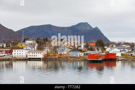 Risoyhamn Waterfront. Risoyhamn est un petit village sur l'île d'Andoya dans Nordland, Norvège. Banque D'Images