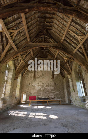 Dans le hall du château Stokesay, Craven Arms, Shropshire, Angleterre. Toit en bois impressionnant de bois. Banque D'Images