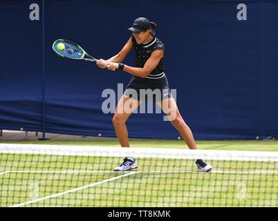 Manchester UK 15 juin 2019 Xiyu Wang (Chine) perd son quart de finale contre Zarina Diyas (Kazakstan) le nombre de semences 3 au Trophée Manchester tenu au nord de Tennis et Squash Club, West Didsbury. Banque D'Images