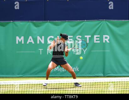 Manchester UK 15 juin 2019 Xiyu Wang (Chine) perd son quart de finale contre Zarina Diyas (Kazakstan) le nombre de semences 3 au Trophée Manchester tenu au nord de Tennis et Squash Club, West Didsbury. Banque D'Images