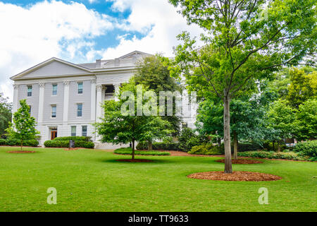 ATHENS, GA, USA - 3 mai : Holmes-Hunter Bâtiment académique le 3 mai 2019 à l'Université de Géorgie, Campus Nord à Athènes, Géorgie. Banque D'Images