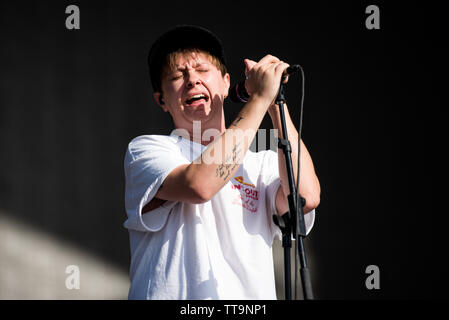 Conor Mason, chanteur du groupe de rock alternatif britannique rien mais les voleurs en live sur la scène du festival 2019 Roches Firenze à Florence, Banque D'Images