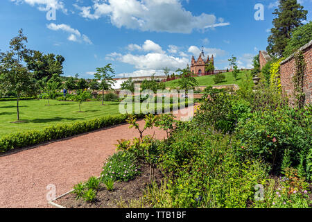 La Reine Elisabeth jardins clos de Dumfries House et jardin à Dumfries House Estate près de Cumnock East Ayrshire Scotland UK Banque D'Images