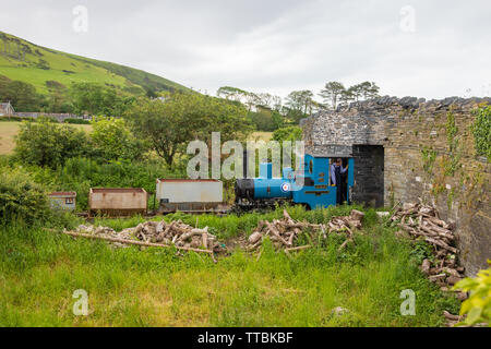 Une locomotive locomotive à vapeur d'époque sur l'héritage Talyllyn Railway, Pays de Galles, Royaume-Uni Banque D'Images