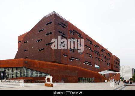 Centre d'enseignement du Campus Vienna University of Economics and Business (Wirtschaftsuniversität Wien) conçu par le BUSarchitektur (2013) à Vienne, Autriche. Banque D'Images