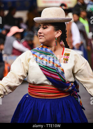 Cholitas au Gran Poder Festival, La Paz, Bolivie Banque D'Images