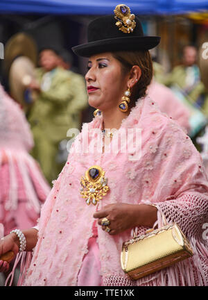 Cholitas au Gran Poder Festival, La Paz, Bolivie Banque D'Images