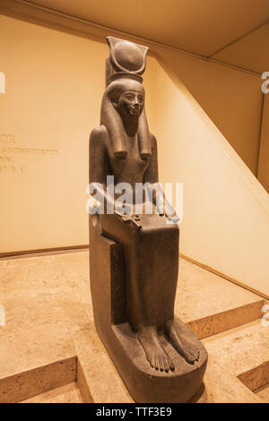 Editorial : LUXOR, Egypte, 16 octobre 2018 - Statue de la déesse Hathor dans le musée de Louxor Banque D'Images