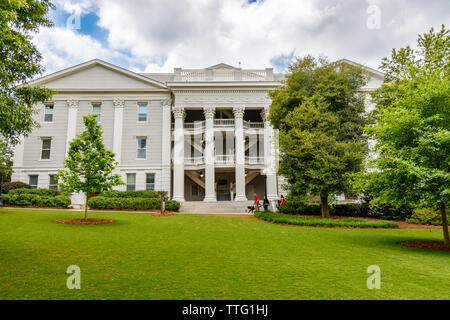 ATHENS, GA, USA - 3 mai : Holmes-Hunter Bâtiment académique le 3 mai 2019 à l'Université de Géorgie, Campus Nord à Athènes, Géorgie. Banque D'Images