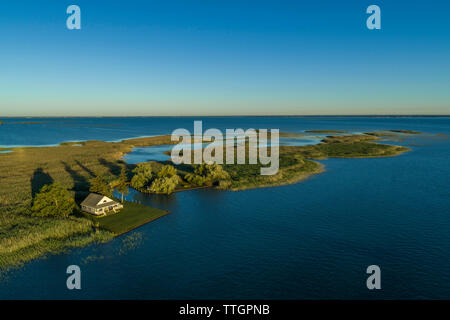 Maison près de Anchor Bay, l'estuaire de la rivière Sainte-Claire, au Michigan Banque D'Images