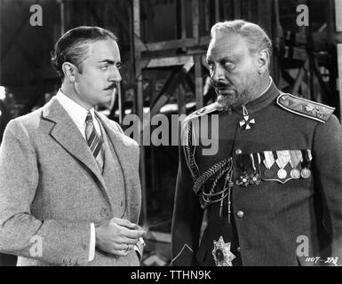 WILLIAM POWELL comme Lev Andreyev Emil Jannings comme général Dolgorucki / Grand-duc Serge Alexander la dernière commande directeur 1928 Josef von Sternberg drame silencieux Paramount Pictures Banque D'Images