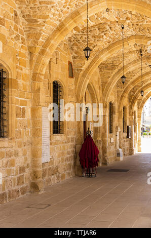 Situé dans son propre carré dans le centre-ville, la magnifique église en pierre d'Agios Lazaros est l'un des exemples les plus remarquables d'archit Banque D'Images