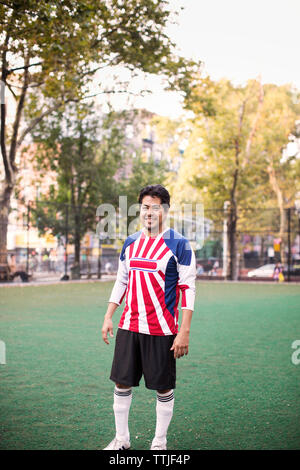 Portrait of soccer player Banque D'Images