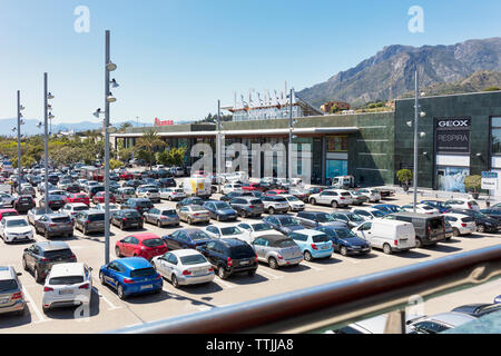 La Canada centre commercial, Marbella, Costa del Sol, la province de Malaga, Andalousie, Espagne du sud. Banque D'Images