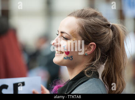 Belvedere Road, Londres, Royaume-Uni. 9 janvier, 2016. Jusqu'à 15 100 étudiants en soins infirmiers, les médecins, le personnel médical et de supports assembler sur Belvedere R Banque D'Images