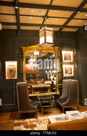USA, Colorado, Aspen, intérieur du salon à l'hôtel Jerome Banque D'Images