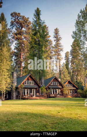 USA (Oregon), Camp Sherman, Metolius River Resort, cabines matin Banque D'Images