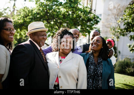 Happy Family enjoying at park Banque D'Images