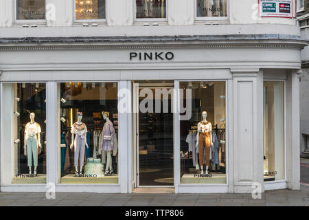 Brompton Road London, UK - 28 mai 2019 : Pinko Store front à Londres Banque D'Images