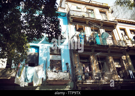 Low angle view of en ville Banque D'Images