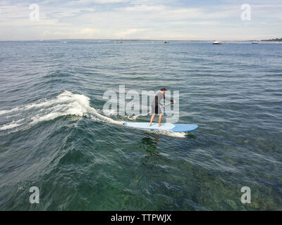 Vue aérienne de Stand Up Paddle Surf Banque D'Images