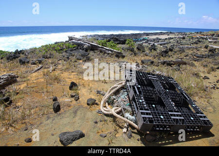 Le rivage en plastique à Papakolea, Kau, Hawaii Island Banque D'Images