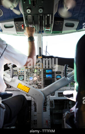 La Polynésie française. Une vue aérienne d'un avion. Banque D'Images