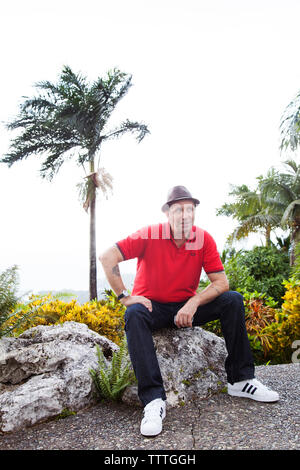 JAMAÏQUE, Port Antonio. Portrait de Jon Baker, propriétaire de l'hôtel Geejam. Banque D'Images