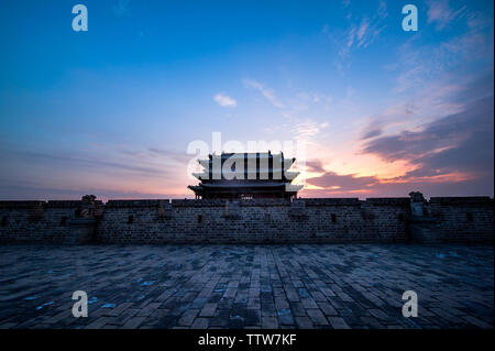 L'ancien mur de la ville de Datong, province de Shanxi jouit de la réputation de ville du nord et lourd. C'est une ancienne ville relativement complète la construction de murs en Chine. Banque D'Images