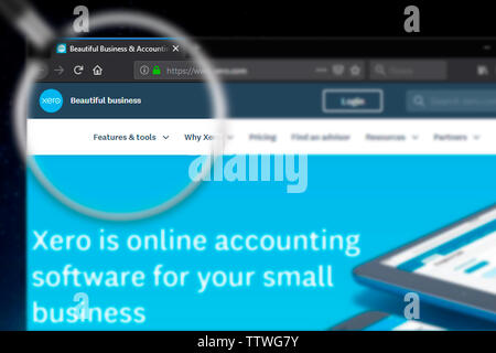 Novosibirsk, Russie - le 18 juin 2019 Editorial - Exemple de Xero accueil du site. Logo Xero visible sur l'écran. Banque D'Images