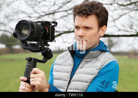 Tom Wakefield de Cotswold TV video production company. Banque D'Images