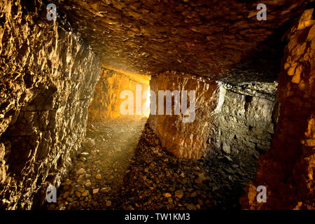 Un tunnel souterrain d'Italien de la Première Guerre mondiale. Soglio dell'Incudine, Pasubio massif, Trento province, Trentin-Haut-Adige, Italie, Europe. Banque D'Images