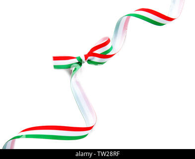 Ribbon bow en couleurs de drapeau hongrois sur fond blanc Banque D'Images