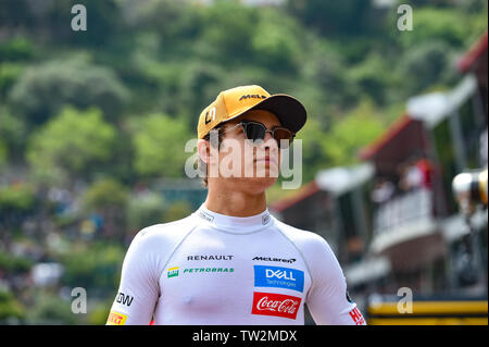 Monte Carlo / Monaco - 25/02/2019 - # 4 Lando NORRIS (GBR, McLaren-Renault) intitulé de l'équipe de garage avant le lancement du PC3 en avant de la Monaco 2019 Banque D'Images