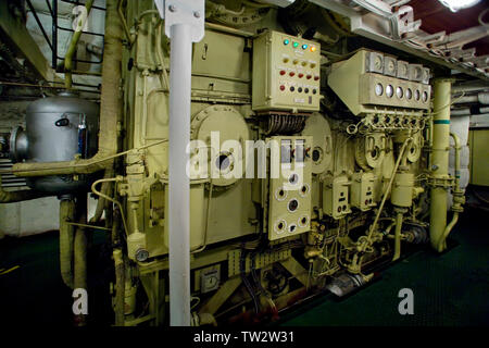 Salle des machines d'un brise-glace nucléaire le plus important au monde, 50 ans de la Victoire, la classe Arkita, affrété par Quark Expeditions pour voyage au pôle Nord. Banque D'Images