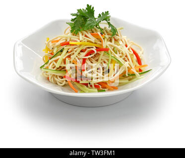Nouilles chinoises au tofu salade, plat froid Banque D'Images