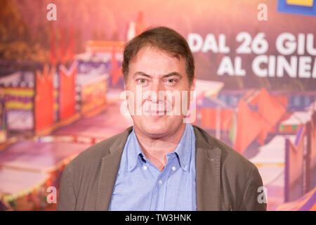 Roma, Italie. 18 Juin, 2019. L'acteur italien Corrado Guzzanti Photocall à Rome du film "Toy Story 4" avec la voix d'acteurs italiens du film Crédit : Matteo Nardone/Pacific Press/Alamy Live News Banque D'Images