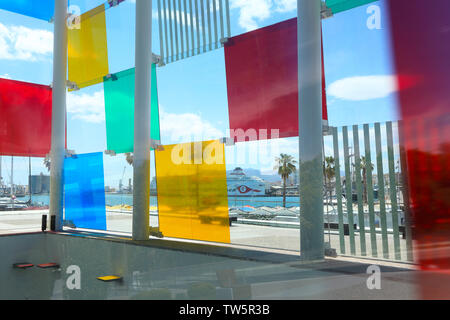 Le Centre Pompidou Malaga, une ramification du musée d'art contemporain, Paris en Muelle Uno, par le port, en Espagne, en Europe Banque D'Images