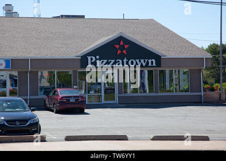 Sackville, Nouvelle-Écosse, Canada - le 15 juin 2019 : Pizzatown Restaurant, une chaîne de restaurants de la Nouvelle-Écosse Banque D'Images