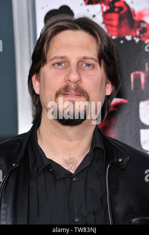 LOS ANGELES, CA. 03 avril 2008 : Le réalisateur David Ayer au Los Angeles première de son nouveau film 'Street Kings' au Grauman's Chinese Theatre, à Hollywood. © 2008 Paul Smith / Featureflash Banque D'Images