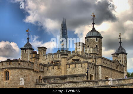 Forteresse de pierre de la Tour de Londres, UK - HDR Banque D'Images