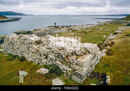 Iles Falkland 1985. Les ruines de l'original de règlement Falkland Island sur l'Île Saunders Banque D'Images